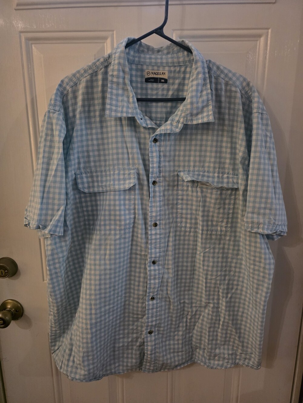 Magellan Outdoors Light Blue and White Gingham Short-Sleeve Button-Down Shirt